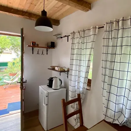 Kali Kerted Vendeghazak Mariska Neni Haza Vila Monoszlo