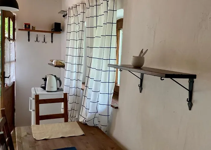 Kali Kerted Vendeghazak Mariska Neni Haza Monoszlo