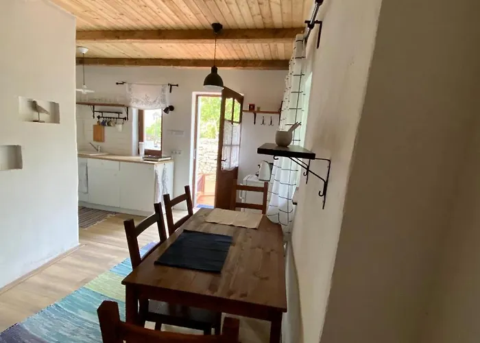 Kali Kerted Vendeghazak Mariska Neni Haza Monoszlo